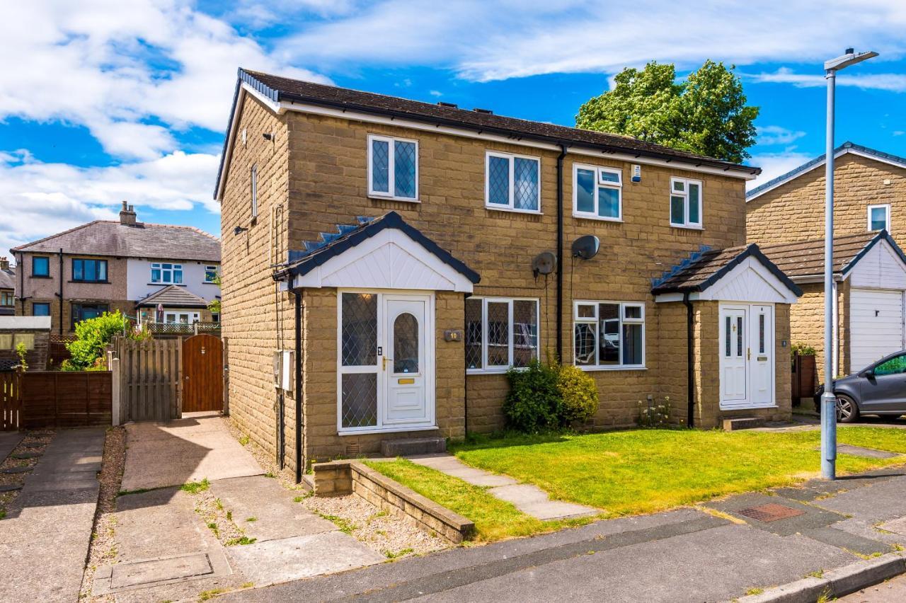 Family Friendly 3-Bed Home With Free Parking On Site Huddersfield Exteriér fotografie