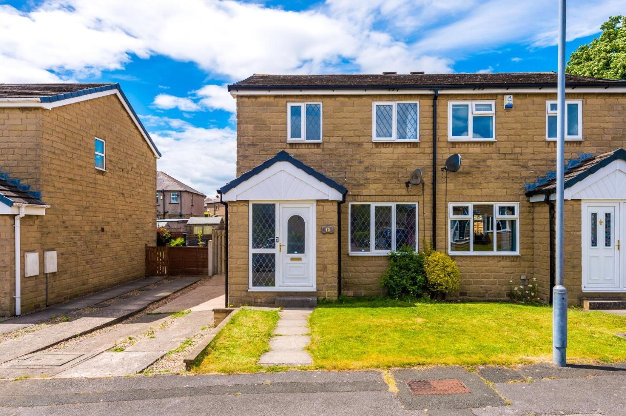 Family Friendly 3-Bed Home With Free Parking On Site Huddersfield Exteriér fotografie