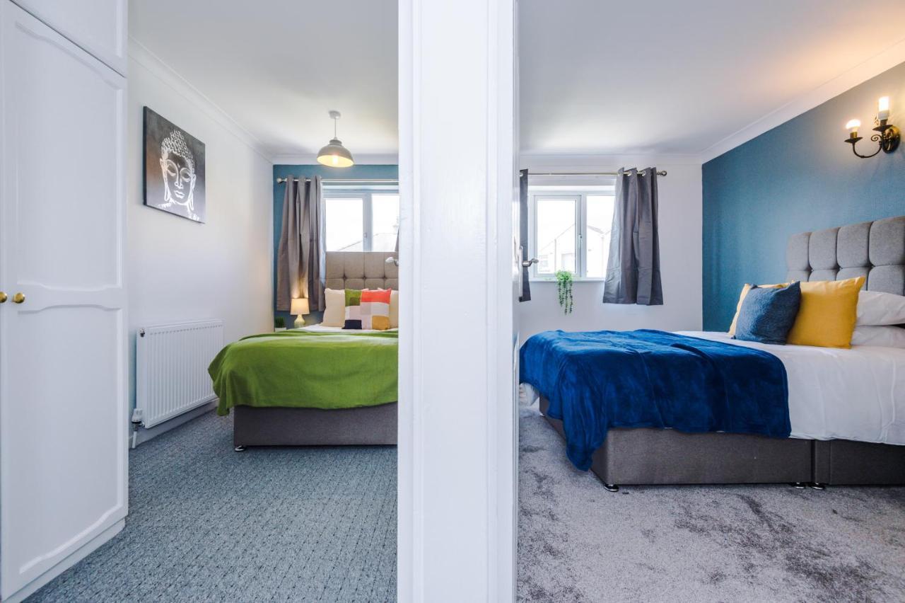 Family Friendly 3-Bed Home With Free Parking On Site Huddersfield Exteriér fotografie